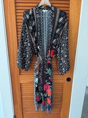 KARMA HIGHWAY Stunning Black Floral Kimono Robe with Red & Teal Blooms